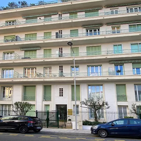 Centre, Deux Pieces, Calme, Terrasse Plein Sud